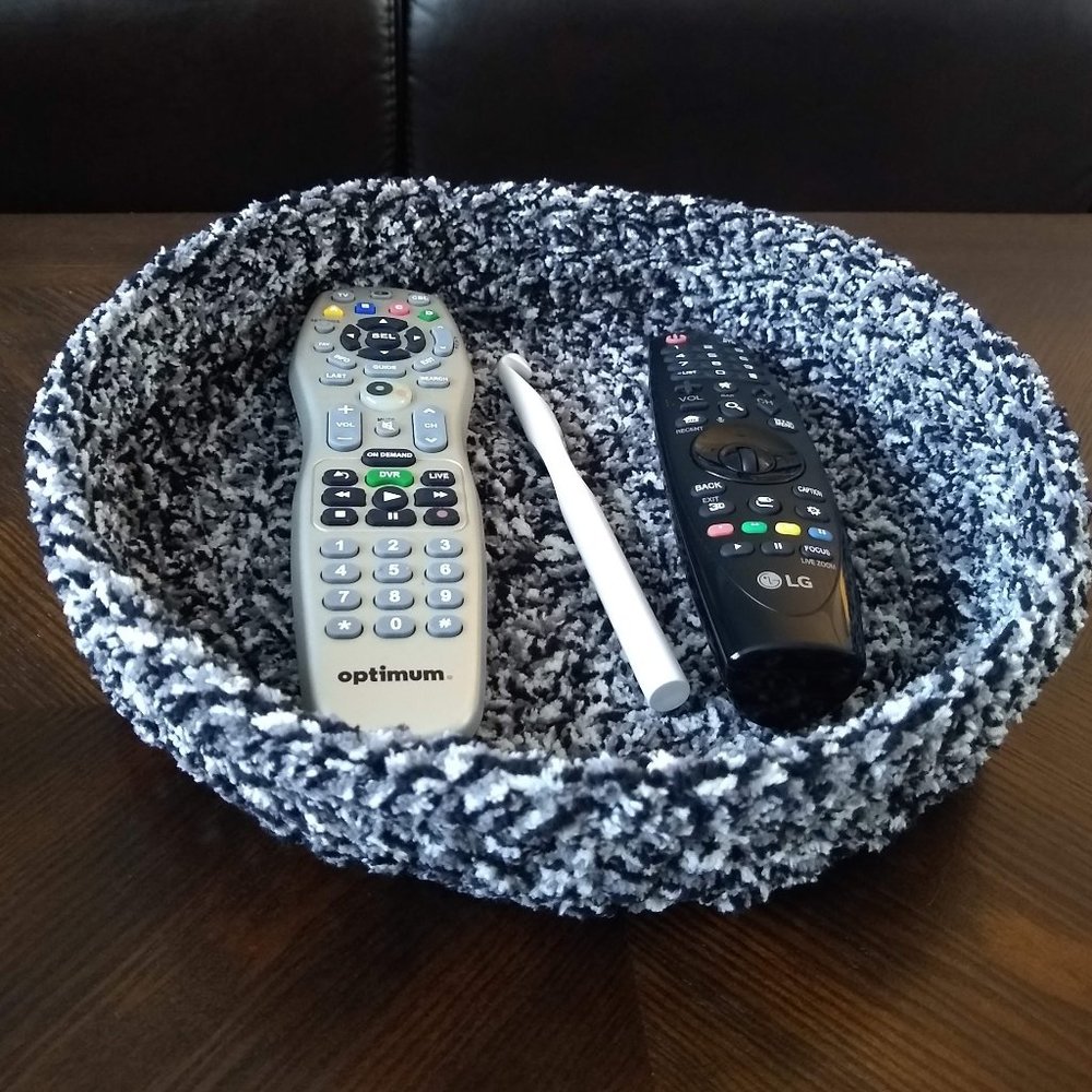 Handmade Crochet Tray - Picture 1 of 6